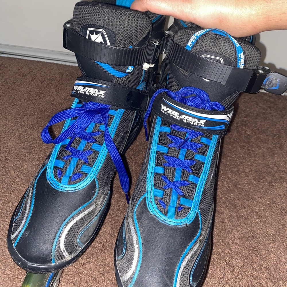 Win max roller skates